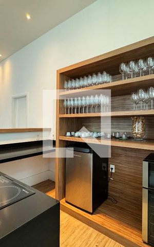 Apartamento à venda com 220m², 4 quartos e 3 vagas Apartamento à venda com 220m², 4 quartos e 3 vagasÁrea comum