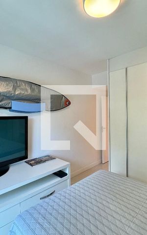 Apartamento à venda com 220m², 4 quartos e 3 vagas Apartamento à venda com 220m², 4 quartos e 3 vagasSuíte 3