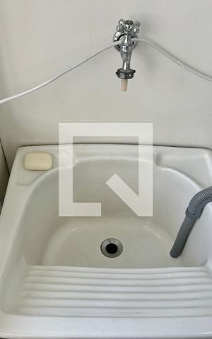 Apartamento à venda com 220m², 4 quartos e 3 vagas Apartamento à venda com 220m², 4 quartos e 3 vagasÁrea de Serviço