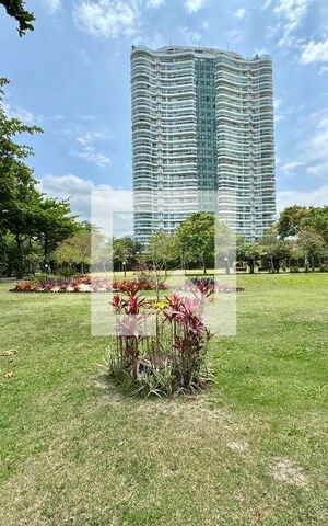 Apartamento à venda com 220m², 4 quartos e 3 vagas Apartamento à venda com 220m², 4 quartos e 3 vagasFachada