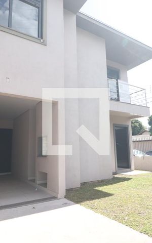 Casa à venda com 120m², 3 quartos e 2 vagasFachada