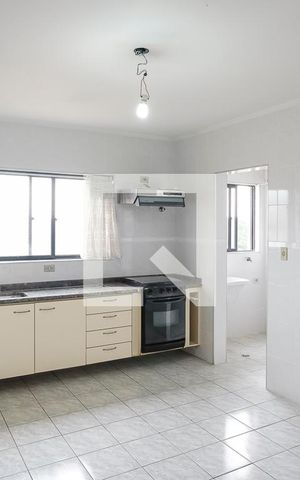 Apartamento à venda com 191m², 2 quartos e 2 vagasCozinha