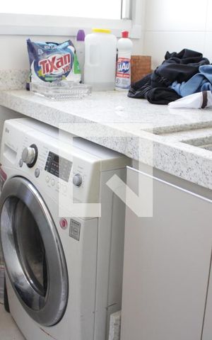 Apartamento à venda com 57m², 2 quartos e 1 vagaÁrea de Serviço