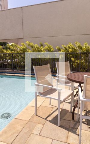 Apartamento à venda com 93m², 3 quartos e 2 vagas Apartamento à venda com 93m², 3 quartos e 2 vagasÁrea Comum - Piscina