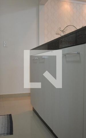 Apartamento à venda com 180m², 2 quartos e 3 vagasCozinha - Armários