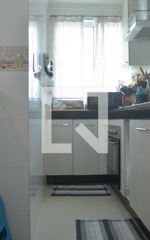 Apartamento à venda com 180m², 2 quartos e 3 vagasCozinha - Armários
