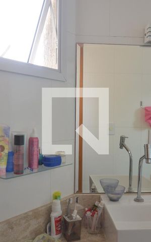 Apartamento à venda com 180m², 2 quartos e 3 vagasBanheiro da Suíte