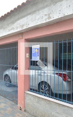 Casa para alugar com 195m², 3 quartos e 1 vagaInstalação de Placa