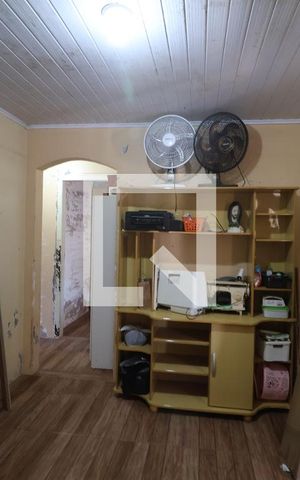 Casa à venda com 90m², 2 quartos e 2 vagasSala 1