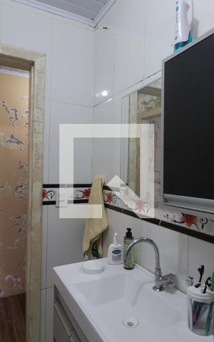 Casa à venda com 90m², 2 quartos e 2 vagasBanheiro