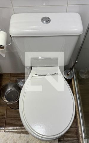 Apartamento à venda com 140m², 3 quartos e 3 vagas Apartamento à venda com 140m², 3 quartos e 3 vagasBanheiro Social