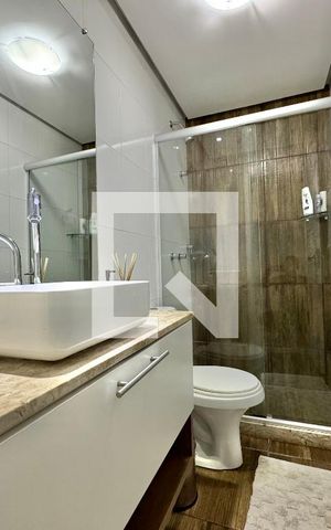 Apartamento à venda com 140m², 3 quartos e 3 vagas Apartamento à venda com 140m², 3 quartos e 3 vagasBanheiro Social