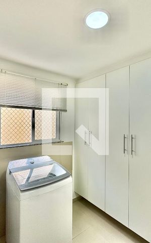 Apartamento à venda com 140m², 3 quartos e 3 vagas Apartamento à venda com 140m², 3 quartos e 3 vagasÁrea de Serviço