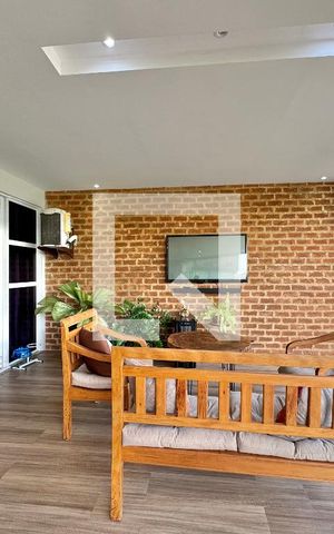 Apartamento à venda com 140m², 3 quartos e 3 vagas Apartamento à venda com 140m², 3 quartos e 3 vagasVaranda