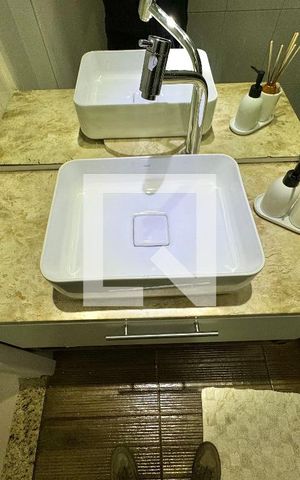 Apartamento à venda com 140m², 3 quartos e 3 vagas Apartamento à venda com 140m², 3 quartos e 3 vagasBanheiro Social