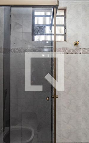 Casa à venda com 296m², 3 quartos e 2 vagas Casa à venda com 296m², 3 quartos e 2 vagasBanheiro 1