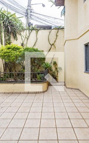 Casa à venda com 296m², 3 quartos e 2 vagas Casa à venda com 296m², 3 quartos e 2 vagasQuintal