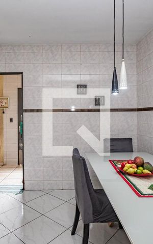 Casa à venda com 296m², 3 quartos e 2 vagas Casa à venda com 296m², 3 quartos e 2 vagasCozinha