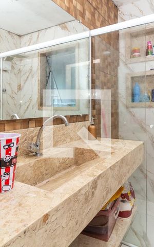 Casa à venda com 150m², 2 quartos e 2 vagasBanheiro 1