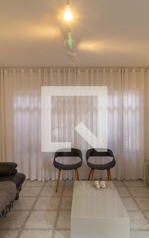 Casa à venda com 186m², 3 quartos e 2 vagas Casa à venda com 186m², 3 quartos e 2 vagasSala