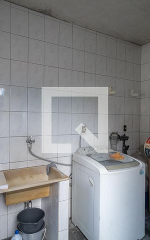 Casa à venda com 186m², 3 quartos e 2 vagas Casa à venda com 186m², 3 quartos e 2 vagasÁrea de Serviço