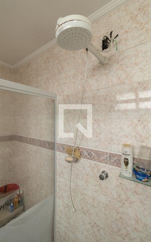 Casa à venda com 186m², 3 quartos e 2 vagas Casa à venda com 186m², 3 quartos e 2 vagasBanheiro Suíte 1