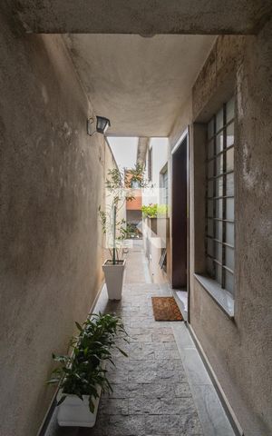 Casa à venda com 186m², 3 quartos e 2 vagas Casa à venda com 186m², 3 quartos e 2 vagasCorredor externo