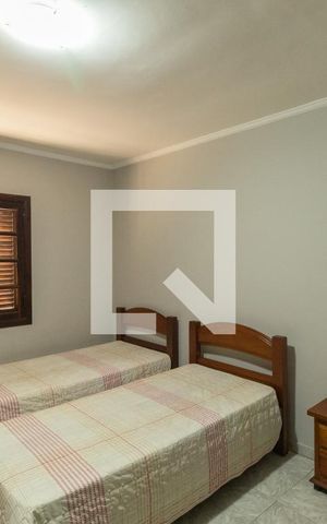 Casa à venda com 186m², 3 quartos e 2 vagas Casa à venda com 186m², 3 quartos e 2 vagasSuíte 2