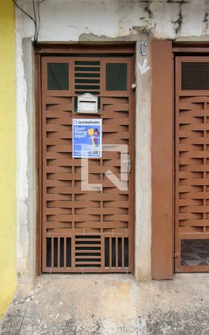 Casa à venda com 69m², 1 quarto e sem vaga Casa à venda com 69m², 1 quarto e sem vagaFachada