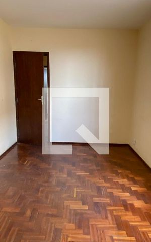 Apartamento para alugar com 121m², 3 quartos e 1 vaga Apartamento para alugar com 121m², 3 quartos e 1 vagaSala