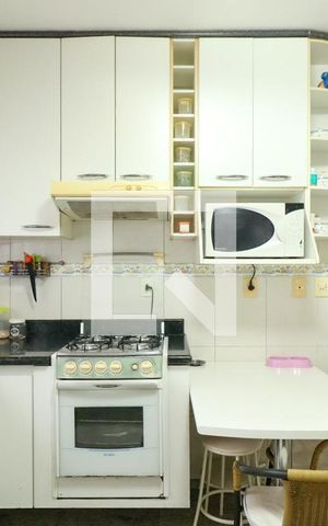 Casa à venda com 223m², 3 quartos e 2 vagas Casa à venda com 223m², 3 quartos e 2 vagasCozinha