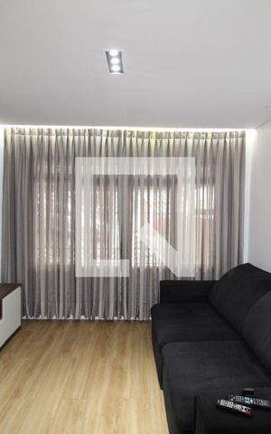 Casa à venda com 144m², 3 quartos e 2 vagasSala
