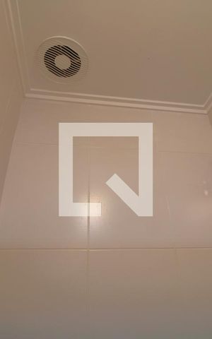 Apartamento à venda com 67m², 2 quartos e 1 vagaChuveiro banheiro comum