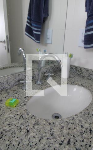 Apartamento à venda com 67m², 2 quartos e 1 vagaPia banheiro da suíte