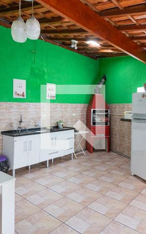 Casa à venda com 301m², 3 quartos e 3 vagas Casa à venda com 301m², 3 quartos e 3 vagasQuintal