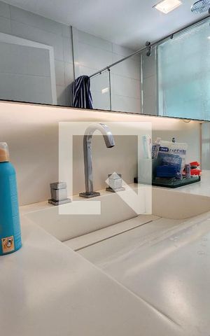 Casa à venda com 600m², 6 quartos e 3 vagas Casa à venda com 600m², 6 quartos e 3 vagasBanheiro da Suíte 1