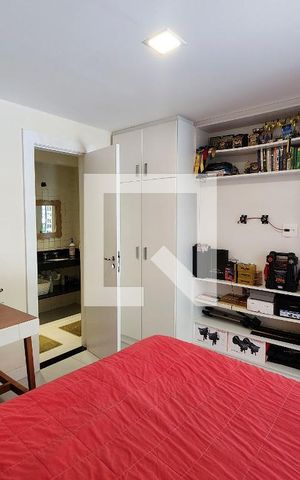Casa à venda com 600m², 6 quartos e 3 vagas Casa à venda com 600m², 6 quartos e 3 vagasCasa 2 - Suíte
