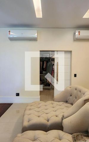 Casa à venda com 600m², 6 quartos e 3 vagas Casa à venda com 600m², 6 quartos e 3 vagasSuíte 3