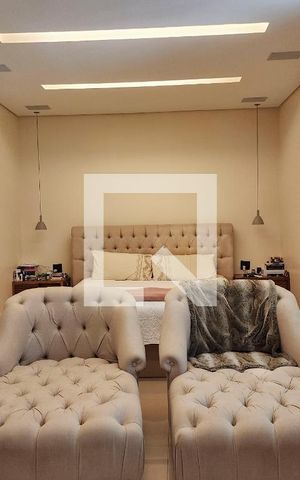 Casa à venda com 600m², 6 quartos e 3 vagas Casa à venda com 600m², 6 quartos e 3 vagasSuíte 3