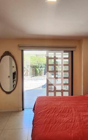 Casa à venda com 600m², 6 quartos e 3 vagas Casa à venda com 600m², 6 quartos e 3 vagasCasa 2 - Suíte