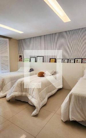 Casa à venda com 600m², 6 quartos e 3 vagas Casa à venda com 600m², 6 quartos e 3 vagasSuíte 1