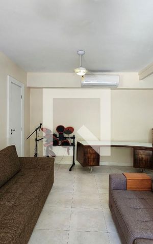 Casa à venda com 600m², 6 quartos e 3 vagas Casa à venda com 600m², 6 quartos e 3 vagasCasa 2 - Sala