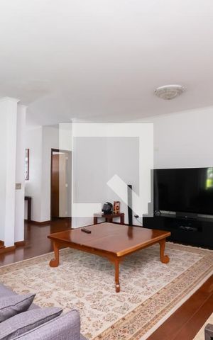 Casa para alugar com 400m², 5 quartos e 5 vagas Casa para alugar com 400m², 5 quartos e 5 vagasSala de Estar