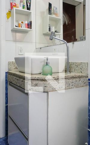 Apartamento à venda com 220m², 3 quartos e 2 vagasBanheiro da suíte