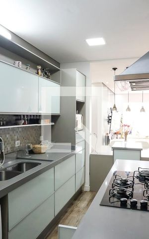 Apartamento à venda com 220m², 3 quartos e 2 vagasCozinha