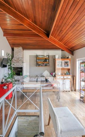 Apartamento à venda com 220m², 3 quartos e 2 vagasSegundo andar