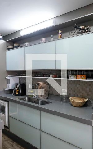 Apartamento à venda com 220m², 3 quartos e 2 vagasCozinha
