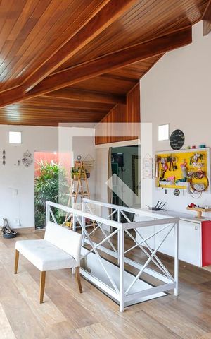 Apartamento à venda com 220m², 3 quartos e 2 vagasSegundo andar