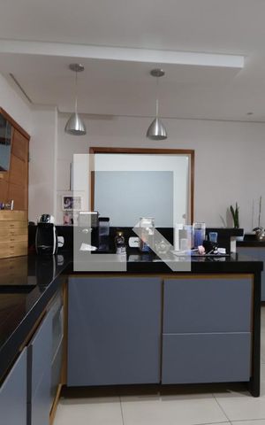 Casa à venda com 352m², 5 quartos e 2 vagasCozinha