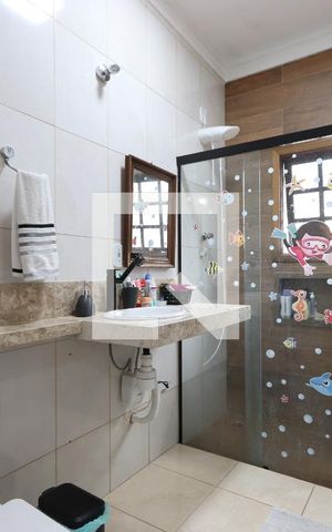 Casa à venda com 352m², 5 quartos e 2 vagasBanheiro Social